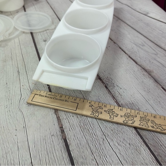 vintage tupperware planter tray/ condiment tray with seals food prep entertain - Picture 4 of 12